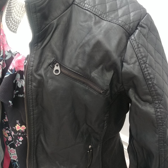 Faux-leather ladies motto jacket - Picture 4 of 8